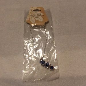 Hawaiian souvenir necklace